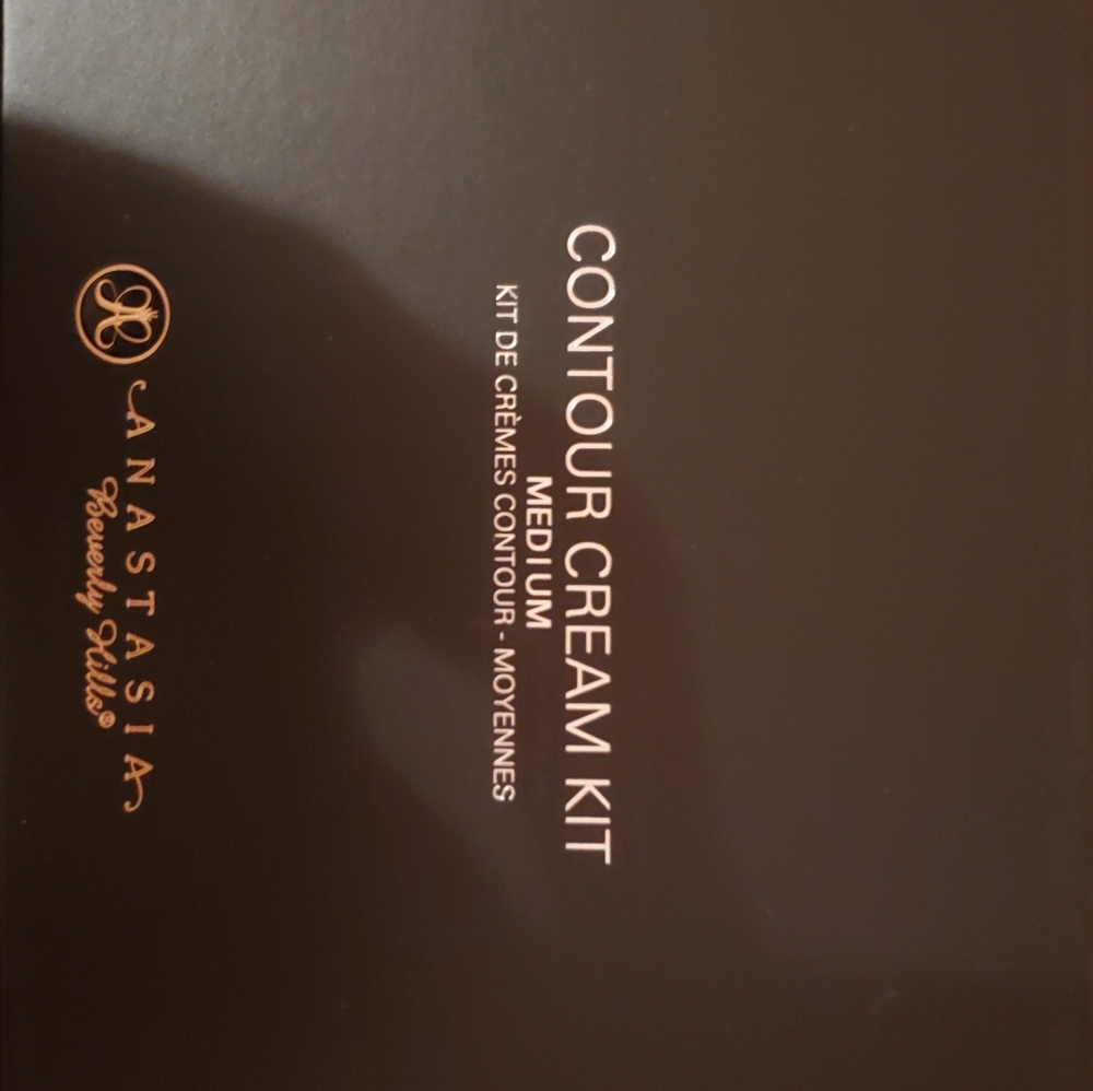Cream Contour Pallet- Medium tone